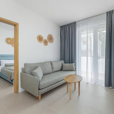 Jasny Apartament Z Jedna Sypialnia W Dabkach Tuz Przy Plazy Z Parkingiem By Noclegi Renters Dabki Exterior photo