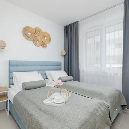 Jasny Apartament Z Jedna Sypialnia W Dabkach Tuz Przy Plazy Z Parkingiem By Noclegi Renters Dabki Exterior photo