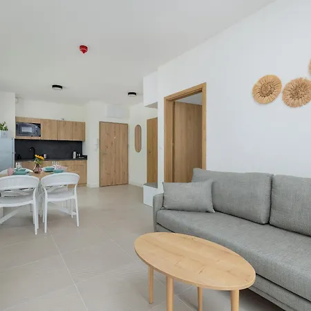 Jasny Apartament Z Jedna Sypialnia W Dabkach Tuz Przy Plazy Z Parkingiem By Noclegi Renters Dabki Exterior photo